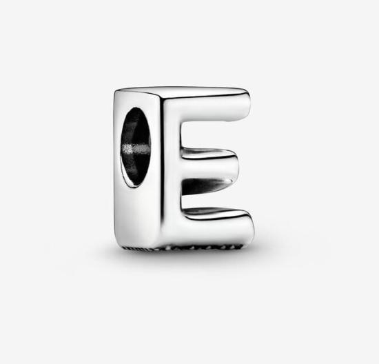 Gyöngy Letter E Alphabet Charm 797459