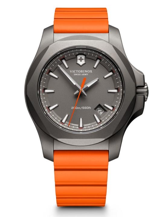 Karóra Victorinox INOX Titanium 241758